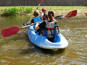 VII Jornada de l'Esport Femen&iacute; 2019 a la pla&ccedil;a Salvador Espriu, la de Francesc Calvet i Rubalcaba, la pla&ccedil;a Catalunya i el riu Onyar