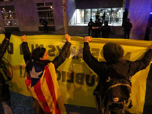 Manifestaci&oacute; contra el judici al proc&eacute;s. Concentraci&oacute; a la pla&ccedil;a de l'U d'octubre de 2017 i manifestaci&oacute; fins els Jutjats de Girona