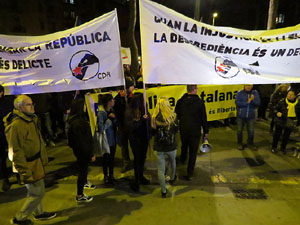 Manifestaci&oacute; contra el judici al proc&eacute;s. Concentraci&oacute; a la pla&ccedil;a de l'U d'octubre de 2017 i manifestaci&oacute; fins els Jutjats de Girona