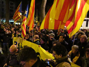 Manifestaci&oacute; contra el judici al proc&eacute;s. Concentraci&oacute; a la pla&ccedil;a de l'U d'octubre de 2017 i manifestaci&oacute; fins els Jutjats de Girona