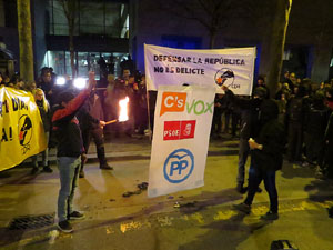 Manifestaci&oacute; contra el judici al proc&eacute;s. Concentraci&oacute; a la pla&ccedil;a de l'U d'octubre de 2017 i manifestaci&oacute; fins els Jutjats de Girona