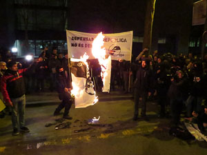 Manifestaci&oacute; contra el judici al proc&eacute;s. Concentraci&oacute; a la pla&ccedil;a de l'U d'octubre de 2017 i manifestaci&oacute; fins els Jutjats de Girona