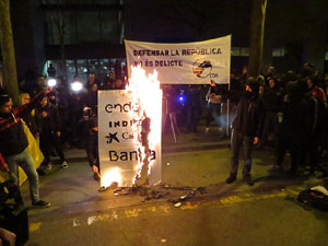 Manifestaci&oacute; contra el judici al proc&eacute;s. Concentraci&oacute; a la pla&ccedil;a de l'U d'octubre de 2017 i manifestaci&oacute; fins els Jutjats de Girona