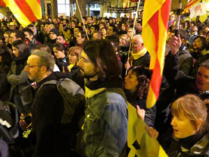 Manifestaci&oacute; contra el judici al proc&eacute;s. Concentraci&oacute; a la pla&ccedil;a de l'U d'octubre de 2017 i manifestaci&oacute; fins els Jutjats de Girona