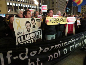 Manifestaci&oacute; contra el judici al proc&eacute;s. Concentraci&oacute; a la pla&ccedil;a de l'U d'octubre de 2017 i manifestaci&oacute; fins els Jutjats de Girona