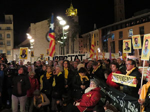 Manifestaci&oacute; contra el judici al proc&eacute;s. Concentraci&oacute; a la pla&ccedil;a de l'U d'octubre de 2017 i manifestaci&oacute; fins els Jutjats de Girona