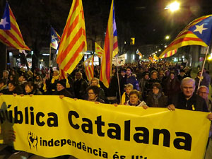 Manifestaci&oacute; contra el judici al proc&eacute;s. Concentraci&oacute; a la pla&ccedil;a de l'U d'octubre de 2017 i manifestaci&oacute; fins els Jutjats de Girona