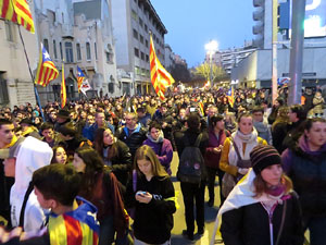 21F Vaga general. La manifestaci&oacute; m&eacute;s gran de la hist&ograve;ria de Girona, amb 70.000 participants