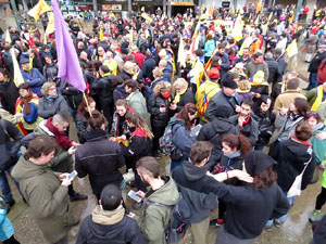 Marxa Groga pels Drets Civils i Nacionals. Concentraci&oacute; a la pla&ccedil;a de l'U d'octubre de 2017