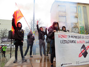Marxa Groga pels Drets Civils i Nacionals. Concentraci&oacute; a la pla&ccedil;a de l'U d'octubre de 2017