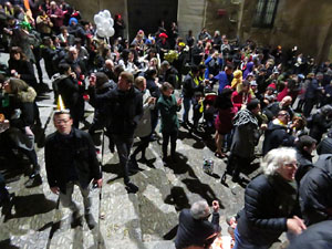 Nadal 2018 a Girona. Campanades de Cap d'Any a la Catedral de Girona i actuaci&oacute; de Loca Histeria