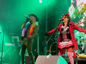 Nadal 2018 a Girona. Campanades de Cap d'Any a la Catedral de Girona i actuaci&oacute; de Loca Histeria