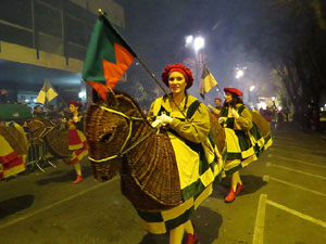 La Cavalcada de Reis 2019. Desfilada pels carrers de la ciutat, fins la pla&ccedil;a del Vi