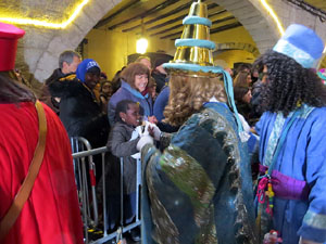 La Cavalcada de Reis 2019. Arribada del seguici a la pla&ccedil;a del Vi