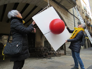 21F Vaga general. Plafons a la pla&ccedil;a del Vi amb els retrats dels presos pol&iacute;tics i els exiliats