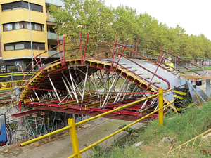 Procés de reconstrucció del pont del Dimoni de Santa Eugènia de Ter