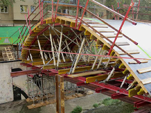 Procés de reconstrucció del pont del Dimoni de Santa Eugènia de Ter