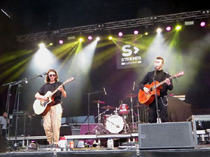 Festival Strenes 2019. Concert d'Aliena a la pla&ccedil;a Catalunya