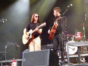 Festival Strenes 2019. Concert d'Aliena a la pla&ccedil;a Catalunya