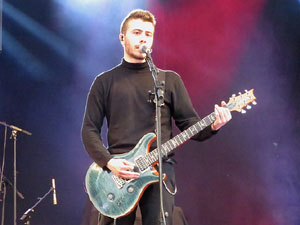 Festival Strenes 2019. Concert d'Aliena a la pla&ccedil;a Catalunya