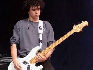 Festival Strenes 2019. Concert d'Aliena a la pla&ccedil;a Catalunya