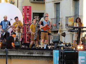 Festival Strenes 2019. Concert inaugural al terrat del punt d'Informaci&oacute; de la Rambla, a c&agrave;rrec d'Oques Grasses