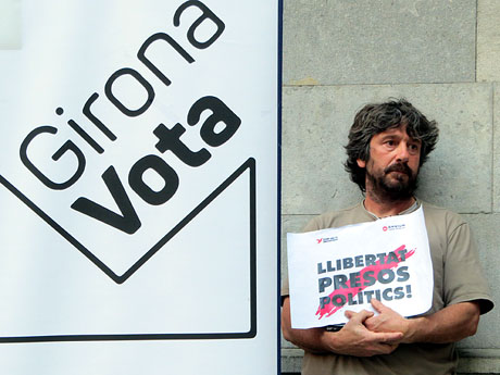 Concentraci&oacute; per la llibertat dels presos pol&iacute;tics a la pla&ccedil;a del Vi