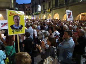 Concentraci&oacute; a la pla&ccedil;a del Vi per la independ&egrave;ncia i la llibertat dels presos pol&iacute;tics