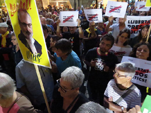 Concentració a la plaça del Vi per la independència i la llibertat dels presos polítics
