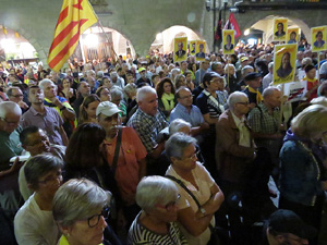 Concentració a la plaça del Vi per la independència i la llibertat dels presos polítics