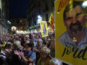 Concentració a la plaça del Vi per la independència i la llibertat dels presos polítics