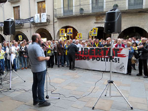 Concentraci&oacute; a la pla&ccedil;a del Vi per la independ&egrave;ncia i la llibertat dels presos pol&iacute;tics
