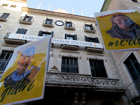 Concentraci&oacute; per la llibertat dels presos pol&iacute;tics a la pla&ccedil;a del Vi