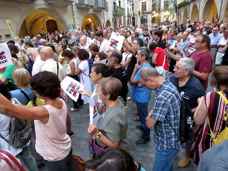 Concentraci&oacute; per la llibertat dels presos pol&iacute;tics a la pla&ccedil;a del Vi