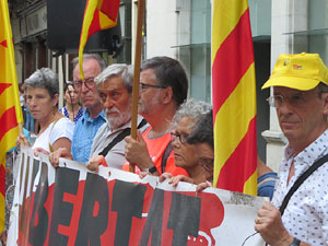 Concentraci&oacute; a la pla&ccedil;a del Vi per la independ&egrave;ncia i la llibertat dels presos pol&iacute;tics