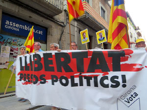 Concentraci&oacute; a la pla&ccedil;a del Vi per la independ&egrave;ncia i la llibertat dels presos pol&iacute;tics