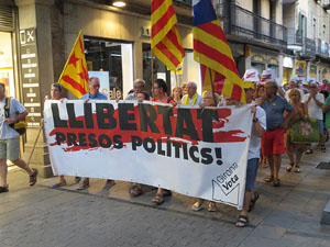 Concentraci&oacute; a la pla&ccedil;a del Vi per la independ&egrave;ncia i la llibertat dels presos pol&iacute;tics