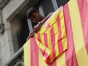 Diada Nacional 2019. Concentraci&oacute; a la pla&ccedil;a del Vi, lectura del manifest i cant de Els Segadors