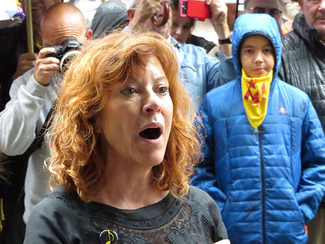 Diada Nacional 2019. Concentraci&oacute; a la pla&ccedil;a del Vi, lectura del manifest i cant de Els Segadors