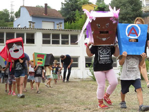 Festa Major de Sant Daniel 2019 - Cercavila des del mirador de Montorr&oacute; al Monestir de Sant Daniel