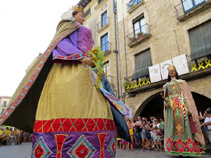 Arribada de la Flama del Canig&oacute; 2019 a la pla&ccedil;a del Vi