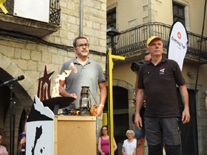 Arribada de la Flama del Canig&oacute; 2019 a la pla&ccedil;a del Vi