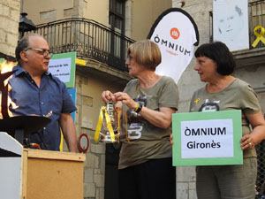 Arribada de la Flama del Canig&oacute; 2019 a la pla&ccedil;a del Vi