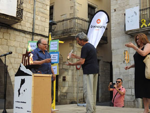 Arribada de la Flama del Canig&oacute; 2019 a la pla&ccedil;a del Vi