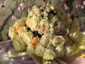 Temps de Flors 2019. Decoracions florals als diversos espais dels Soterranis de la Catedral