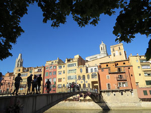 Temps de Flors 2019. Instal&middot;lacions florals als Ponts de l'Onyar