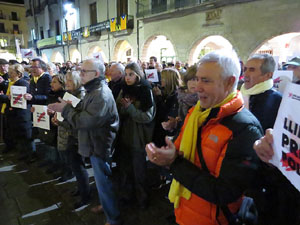 Concentraci&oacute; a la pla&ccedil;a del Vi per la independ&egrave;ncia i la llibertat dels presos pol&iacute;tics