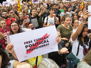 Concentraci&oacute; de rebuig de la sent&egrave;ncia a la pla&ccedil;a del Vi