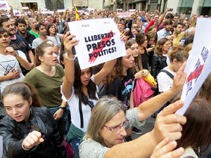 Concentraci&oacute; de rebuig de la sent&egrave;ncia a la pla&ccedil;a del Vi