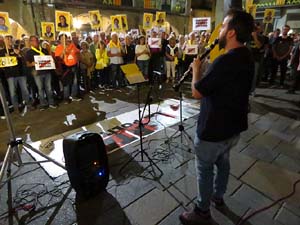 Concentraci&oacute; a la pla&ccedil;a del Vi per la independ&egrave;ncia i la llibertat dels presos pol&iacute;tics